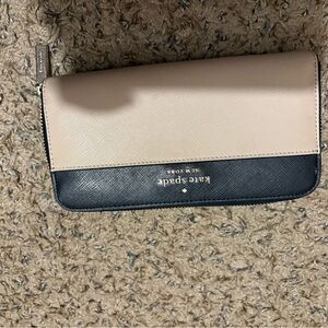 Kate Spade Two-Tone Black and Cream Wallet